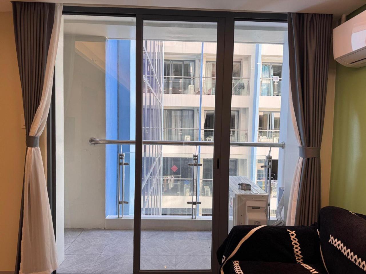 L Condotel Paranaque City Oda fotoğraf