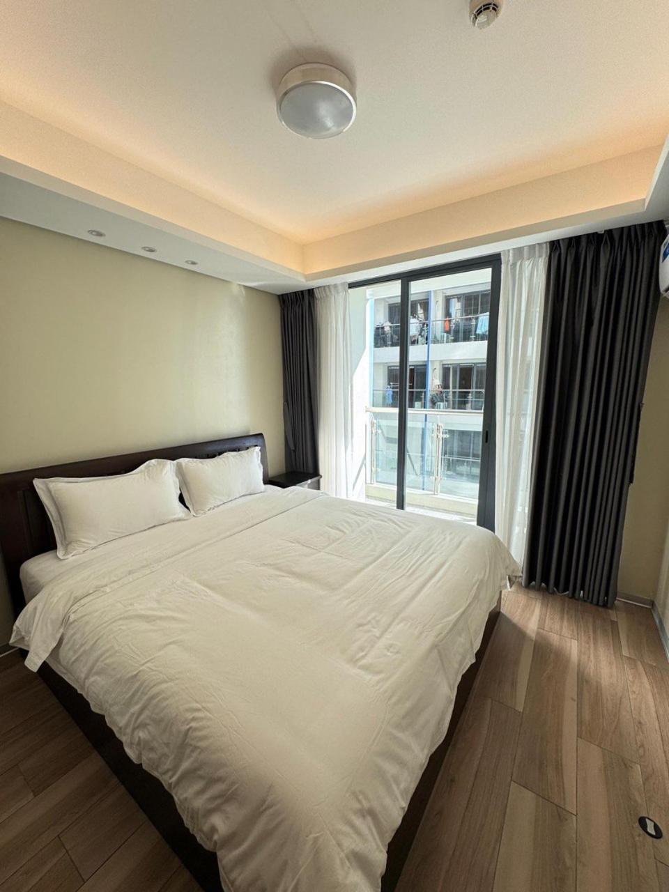 L Condotel Paranaque City Oda fotoğraf