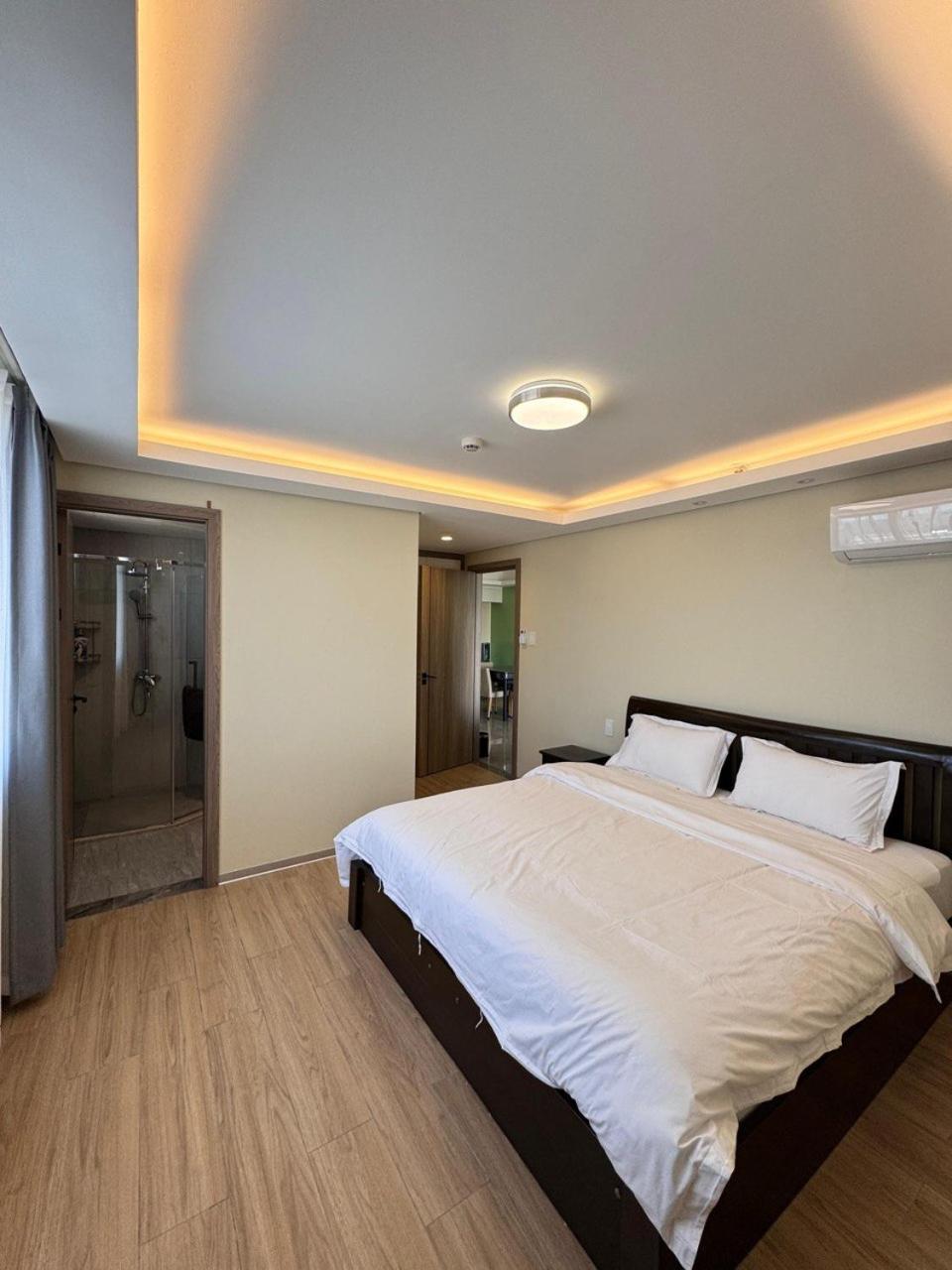 L Condotel Paranaque City Oda fotoğraf