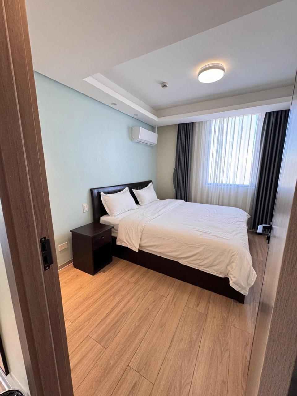 L Condotel Paranaque City Oda fotoğraf