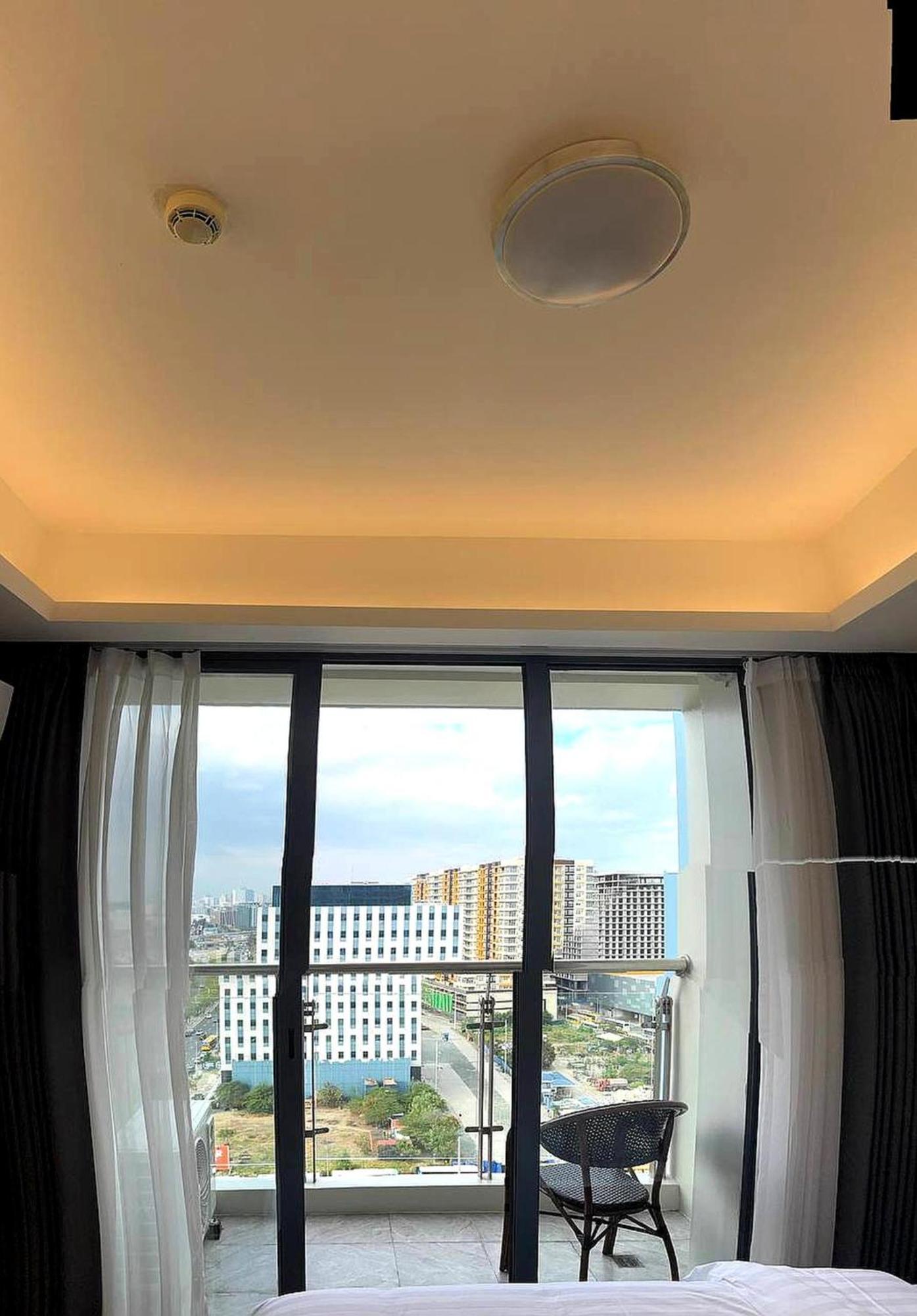 L Condotel Paranaque City Dış mekan fotoğraf